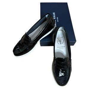 Cole Haan 6B Womens Black Patent Pinch LTE Weekender Loafer. White rubber soles.